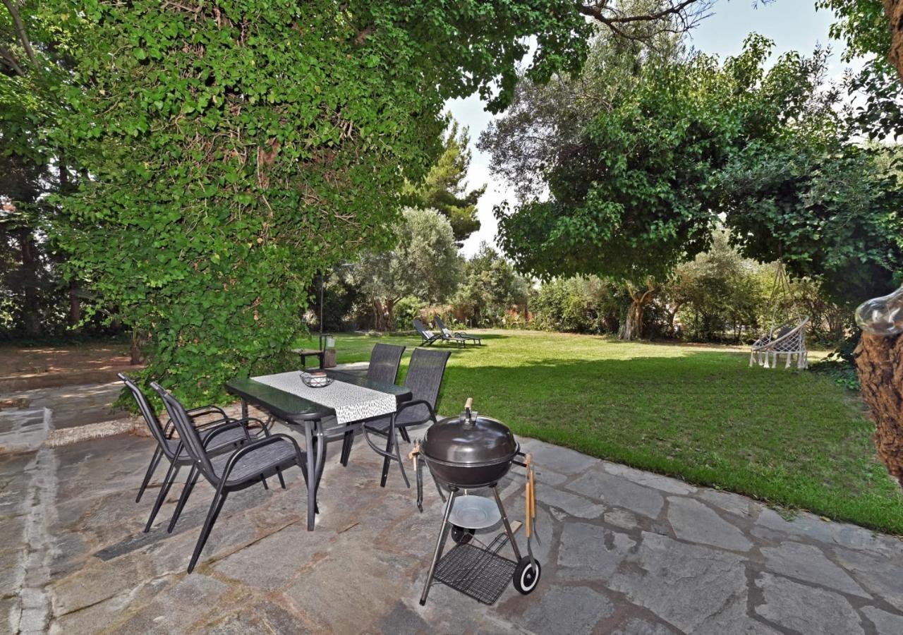 Hostal Ares Garden House - Nea Moudania Halkidiki Exterior foto